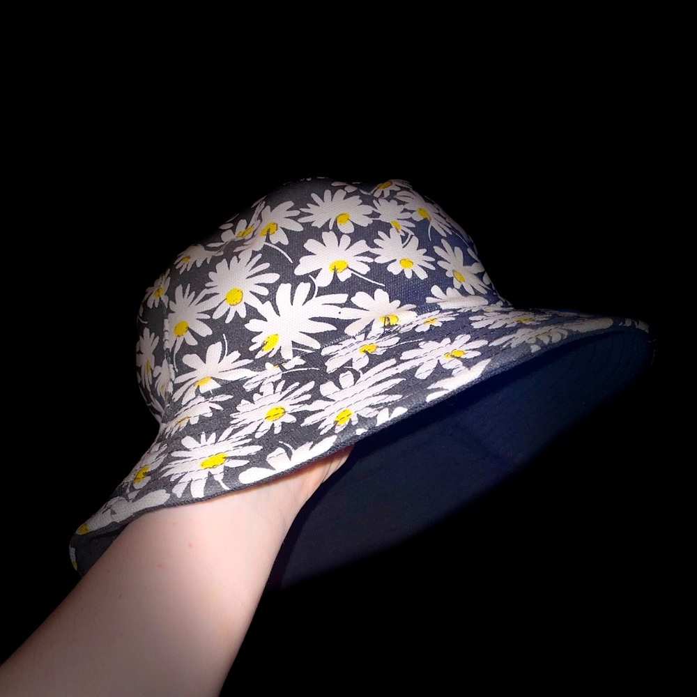 Sunflower bucket hat - Picture 2 of 3